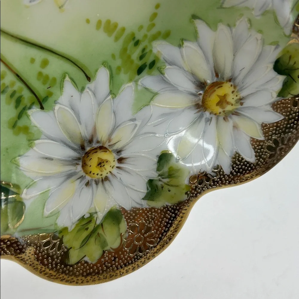 I.E. & C. Co. Hand‎ Painted Daisy Moriage Gold Gilt Scalloped Serving Bowl Vtg